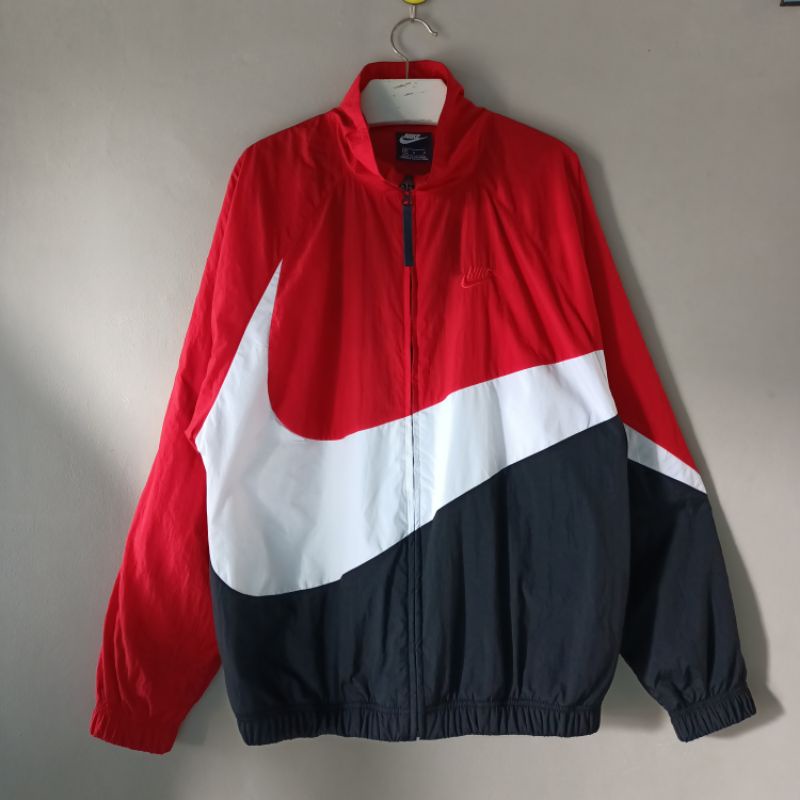 Nike big hot sale swoosh red