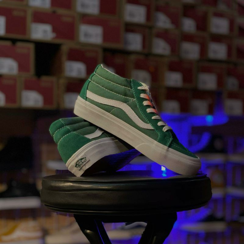 Vans hotsell mid green