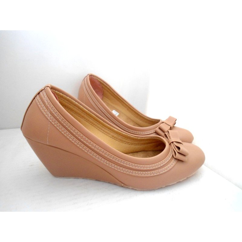 Shopee on sale sepatu wedges