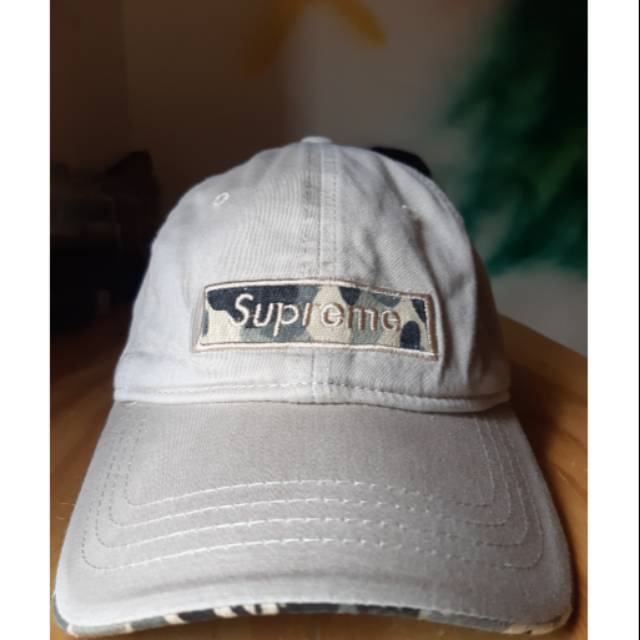 Topi supreme 2025 x bape original