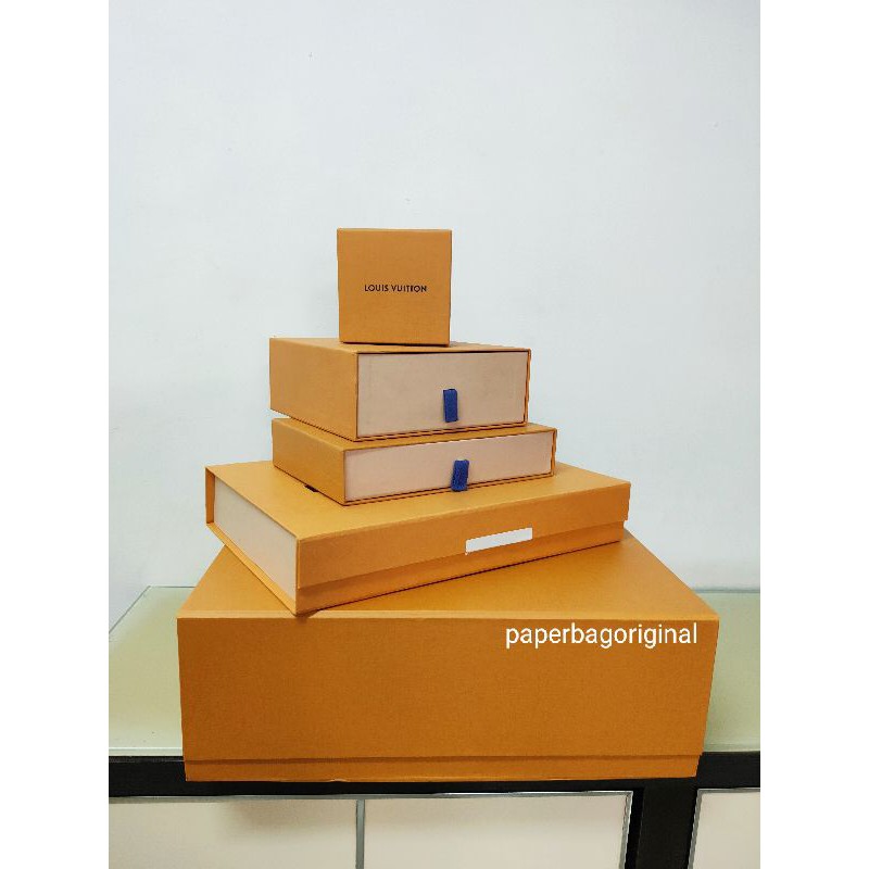 Jual READY BOX LOUIS VUITTON AUTHENTIC / BOX LV ORIGINAL / KOTAK LOUIS -  Kab. Tangerang - Fionafitri Mart