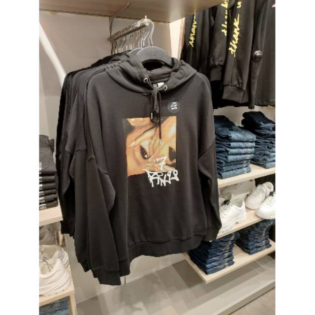 Harga hoodie discount ariana grande h&m