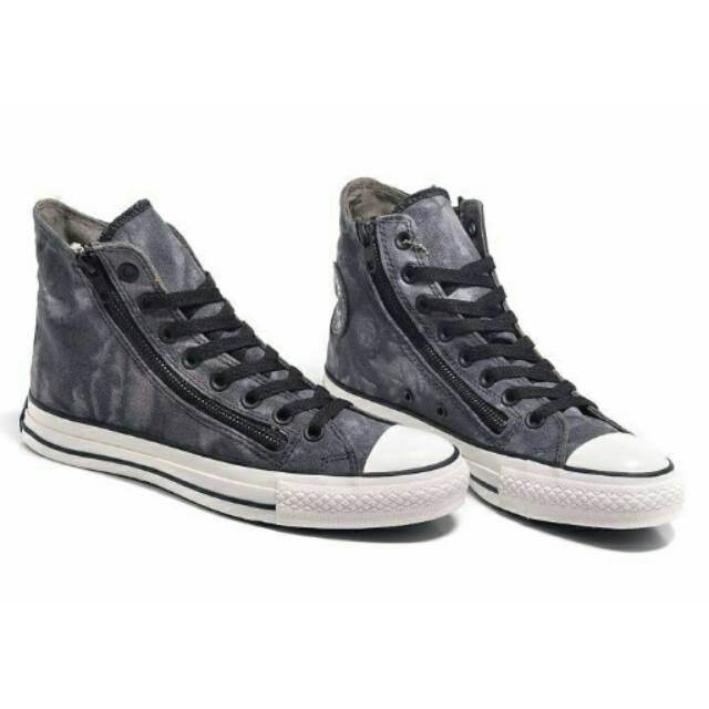 Grey tie hotsell dye converse