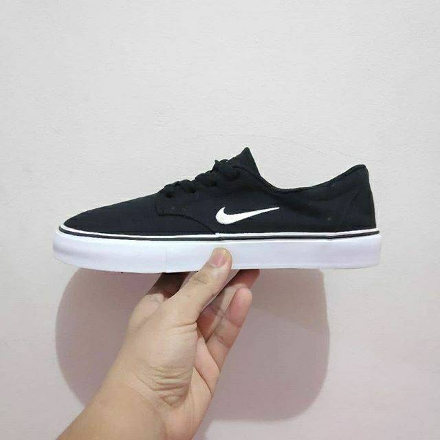 Sepatu 2024 nike skate