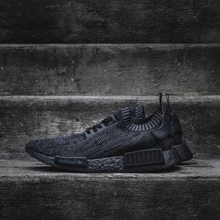 Nmd pitch hot sale black