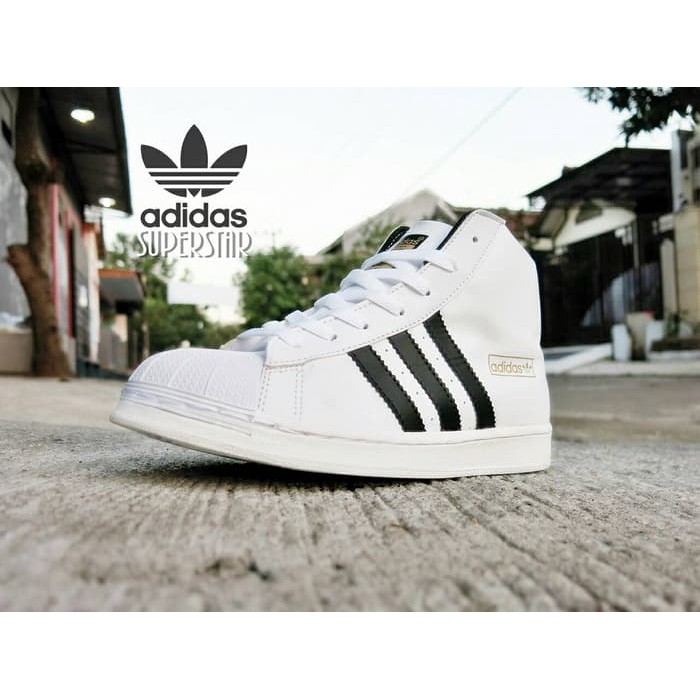 Foto sepatu on sale adidas superstar high