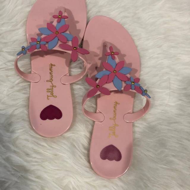 Harga sandal store jelly bunny