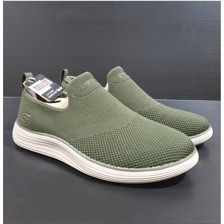 Skechers street wear classic on sale fit