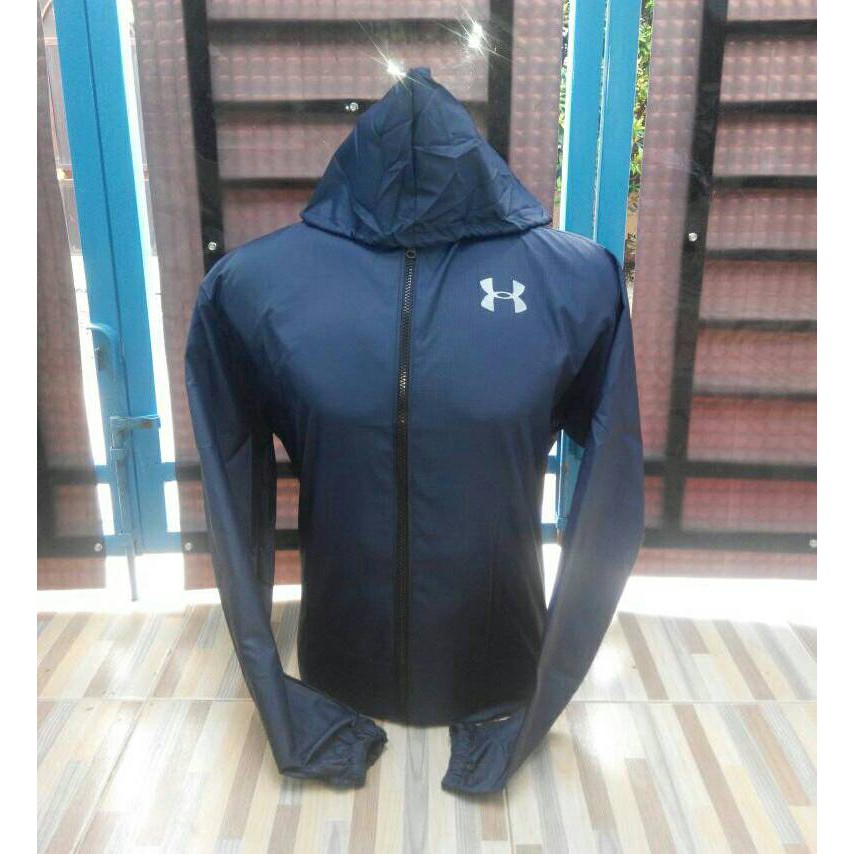 Jaket running cheap under armour