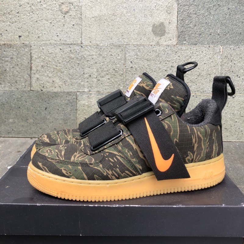 Nike air cheap force x carhartt