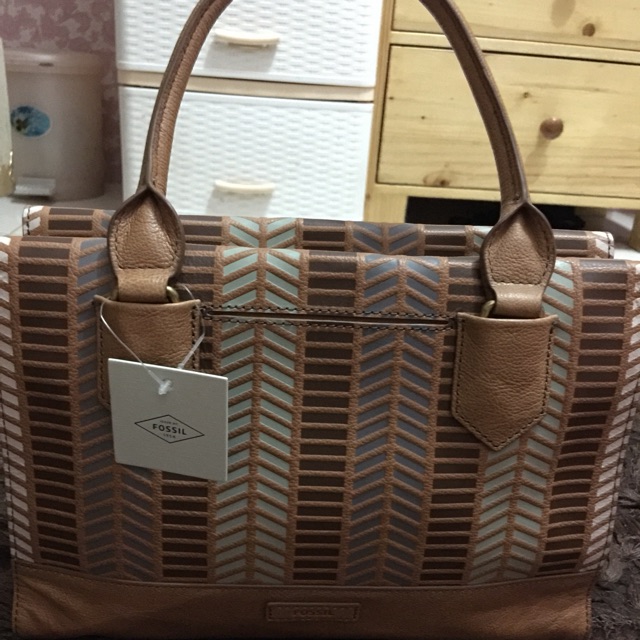 Fossil deals trinity satchel