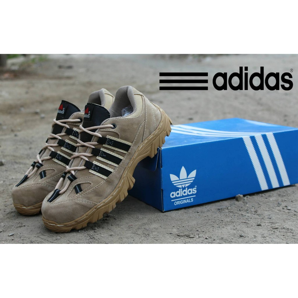 Sepatu safety shop adidas original