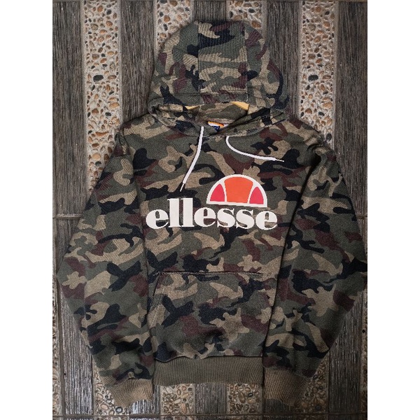 Ellesse camo jumper hotsell