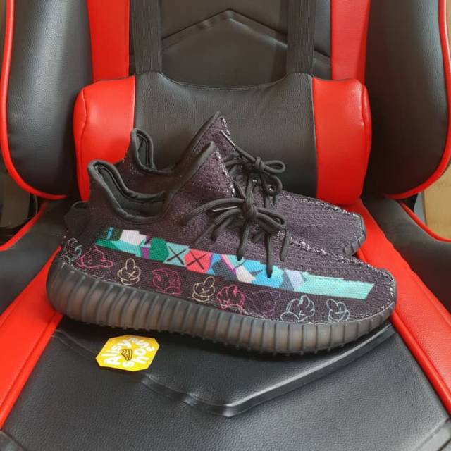 Adidas yeezy boost 350 v2 hot sale x kaws