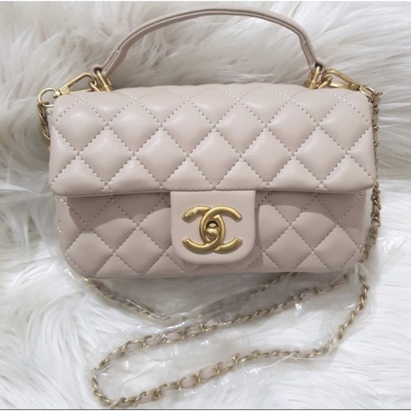 Jual TAS CHANEL VIP GIFT MEMBER MINI BALL CREAM SIZE 20 Shopee