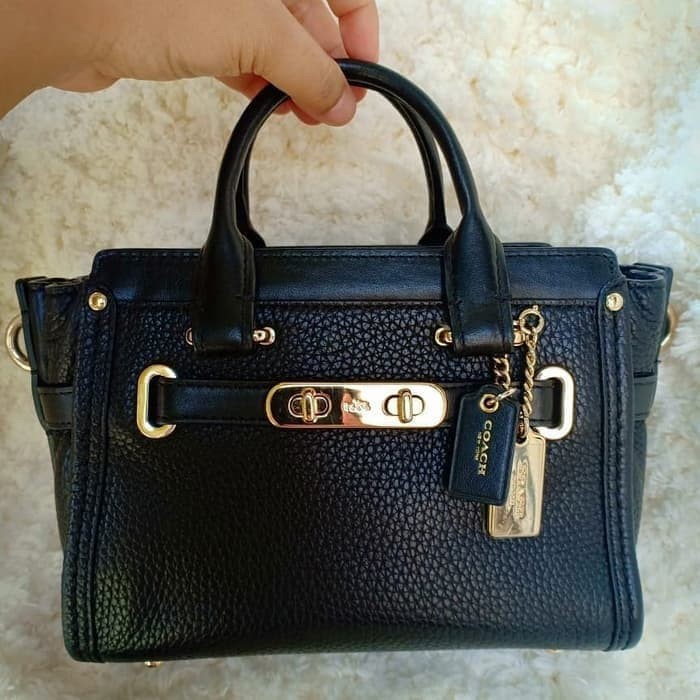 Coach swagger online handbag