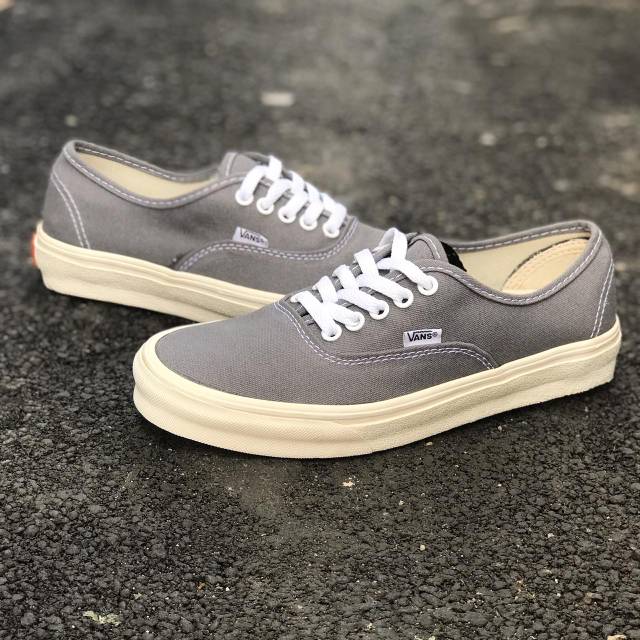 sepatu vans authentic original