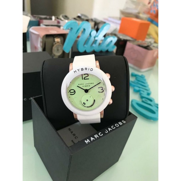 Marc jacobs clearance hybrid watch harga