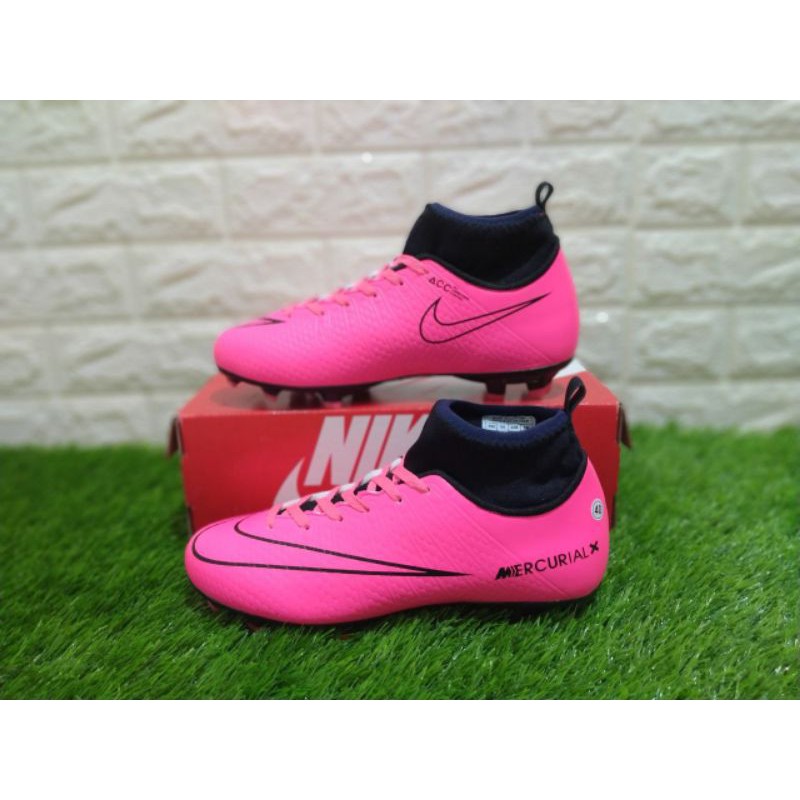 Nike shop futsal pink