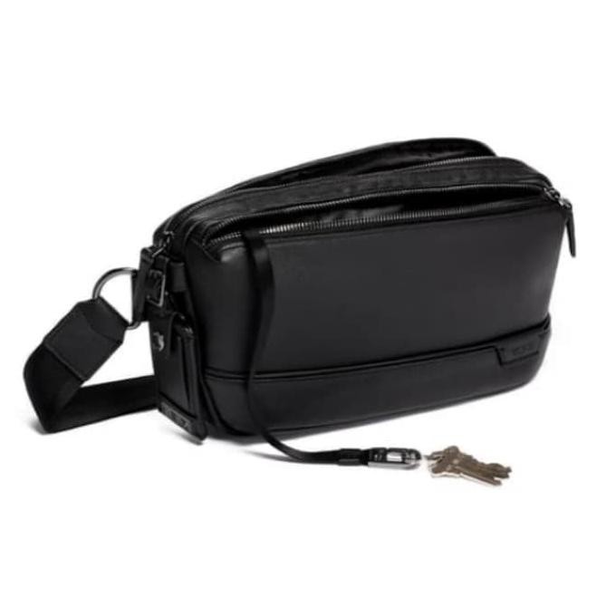 Tumi dante best sale utility pouch