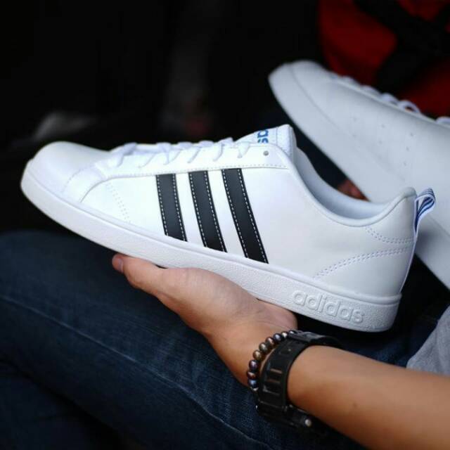 Adidas neo store advantage black white