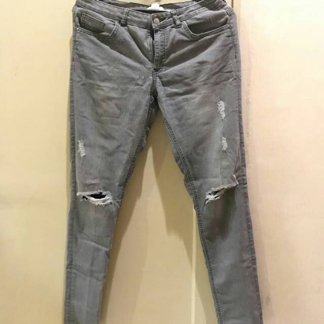 Harga ripped shop jeans h&m