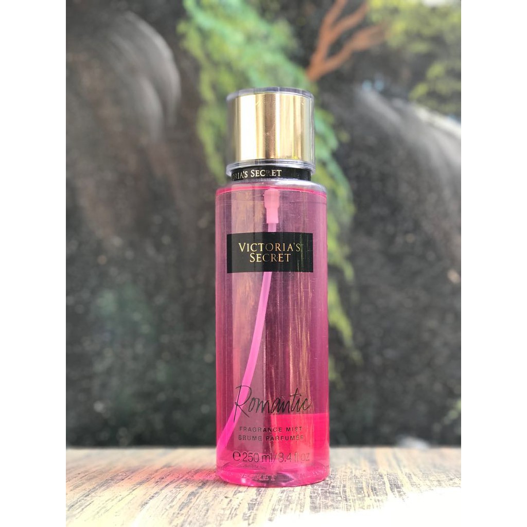 Parfum wanita Victoria Secret Romantic Woman New Body Mist 250 ML Original From Singapore Bisa COD