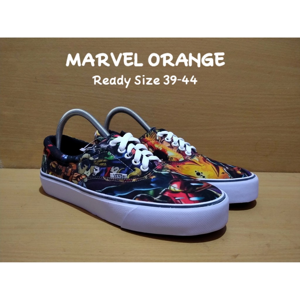 Sepatu vans marvel clearance terbaru