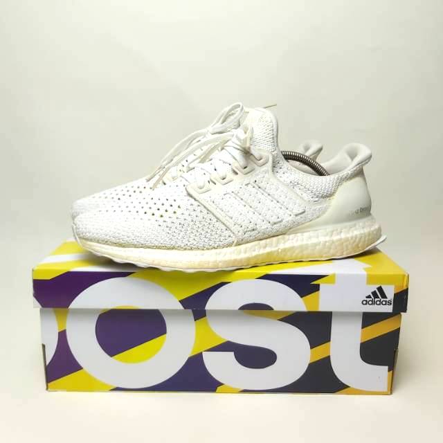 Sepatu shop adidas boost