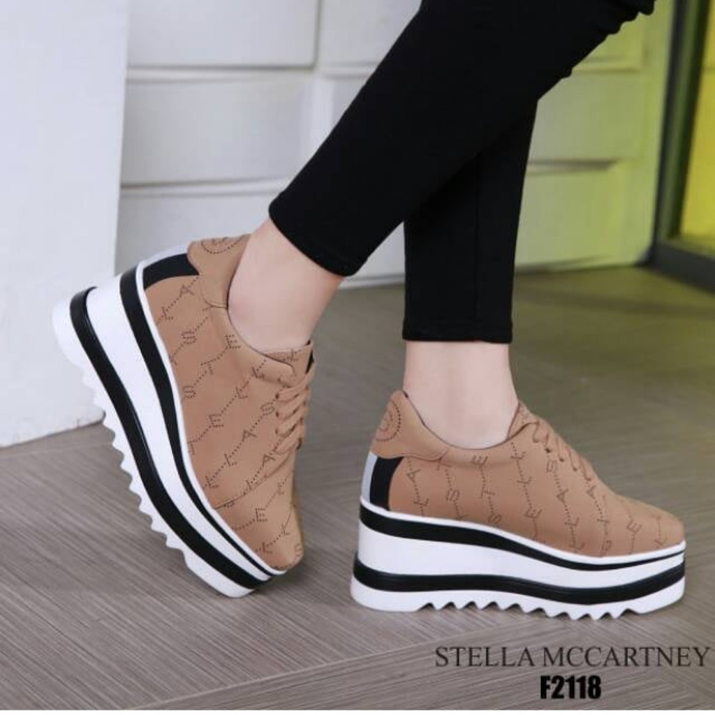 Sepatu on sale wedges sporty