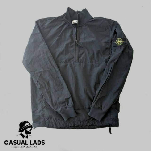 Stone clearance island cagoule