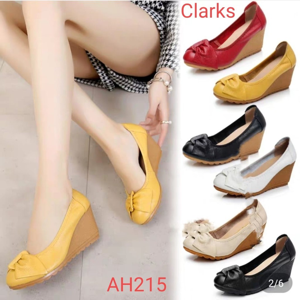 Sepatu on sale heels 218