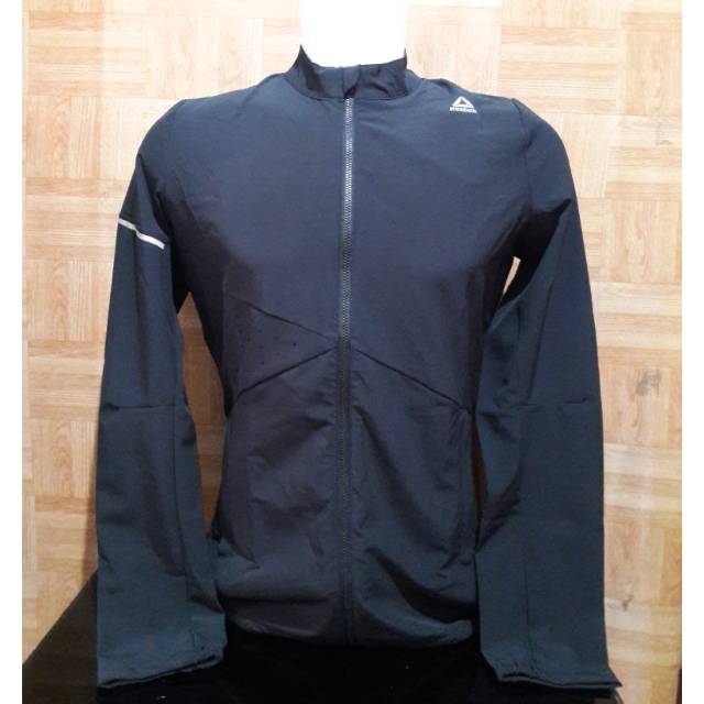 Jaket running clearance reebok