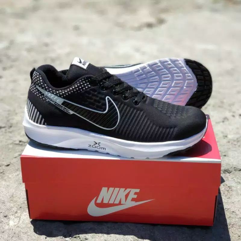 Sepatu best sale sneakers nike