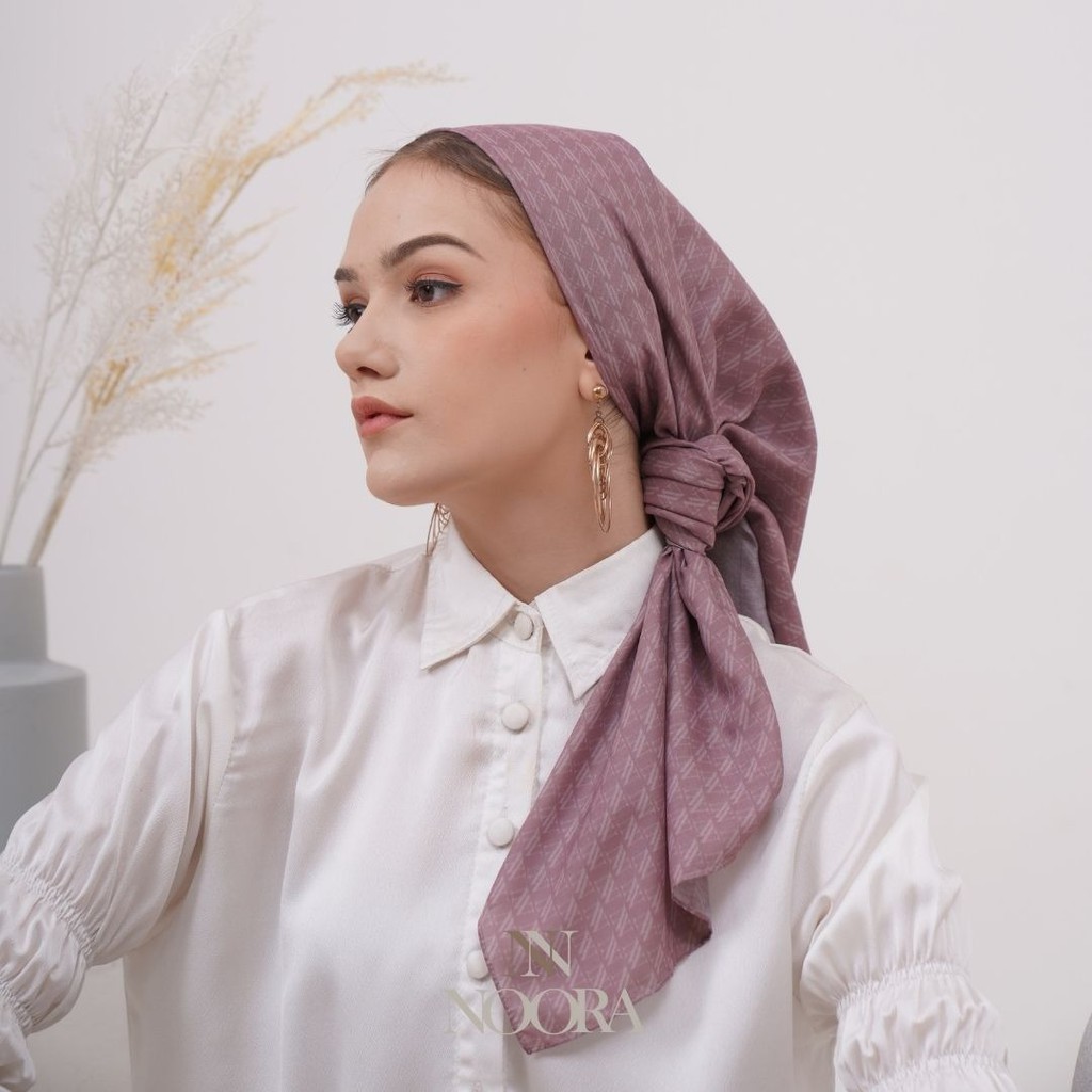 NOORA VEIL BLUE