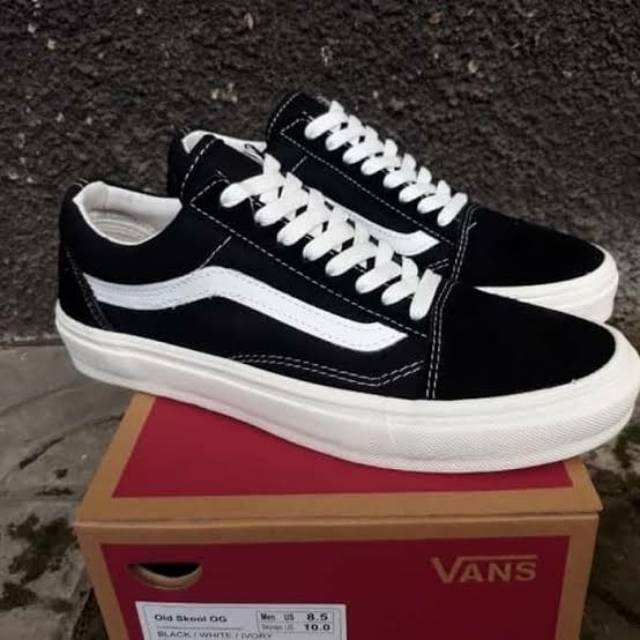 Toko sepatu outlet vans asli