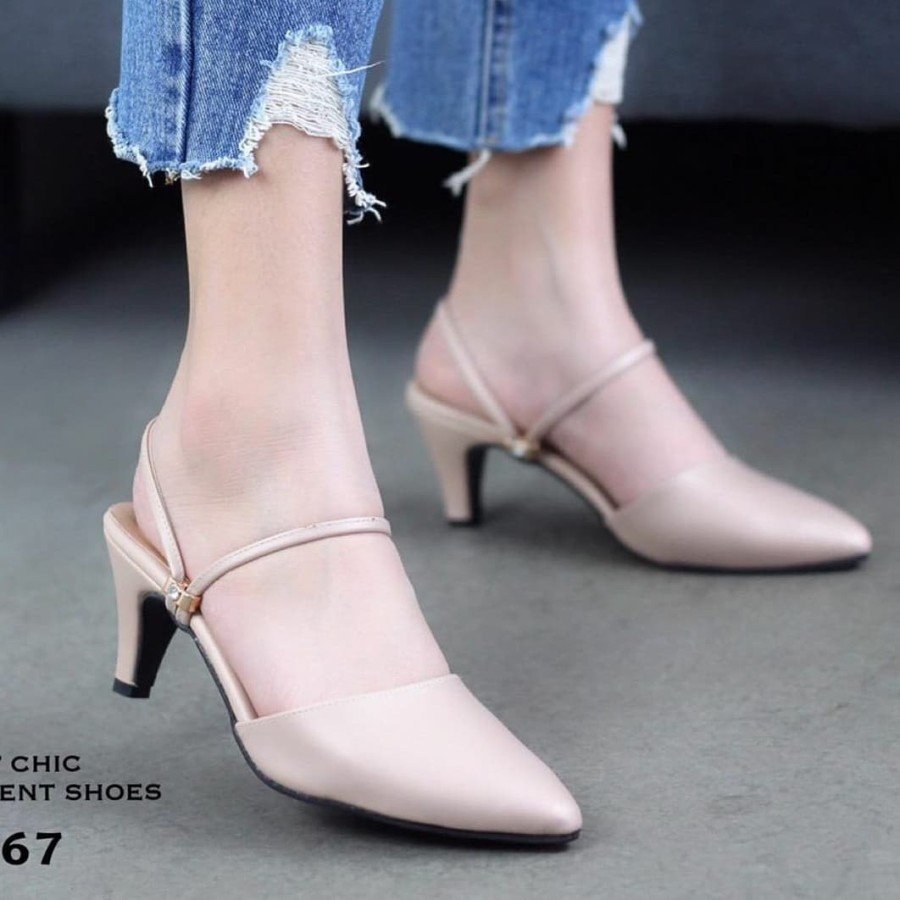 Sepatu best sale heels shopee