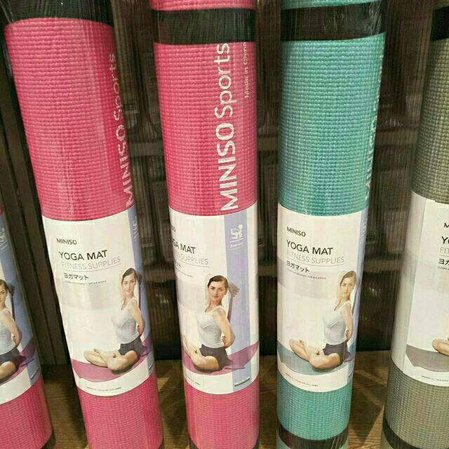 Matras cheap yoga miniso