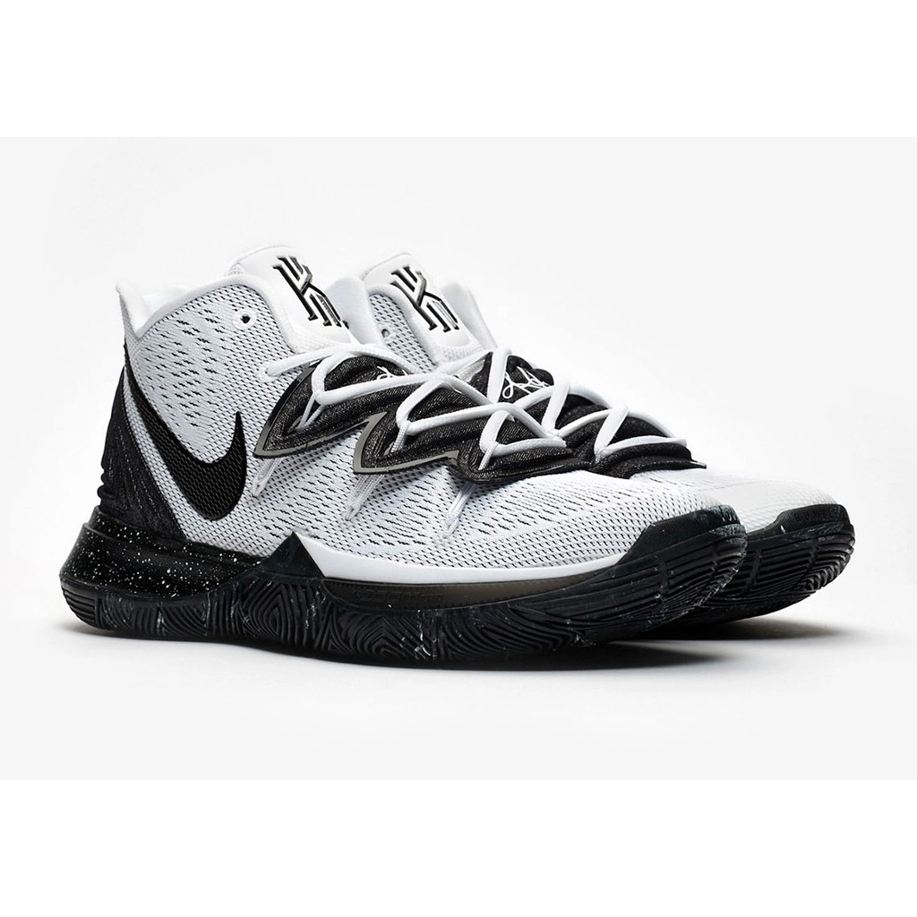 Jual Sepatu Basket NIKE Kyrie 5 Oreo Cookies AO2919 100 Original