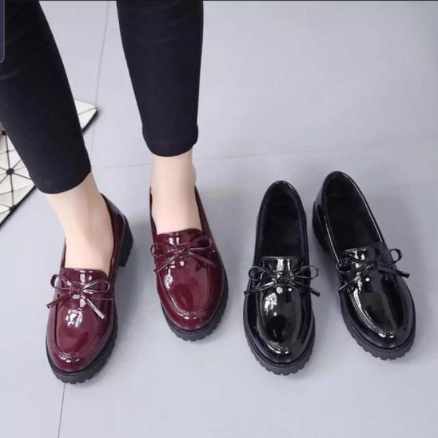 Docmart hot sale shoes girl