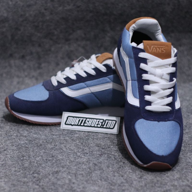 Vans 2 hotsell tone runner