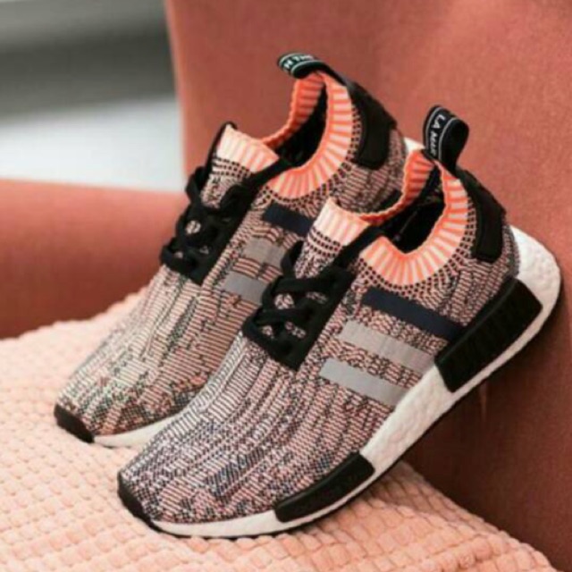 Adidas shoes best sale nmd salmon