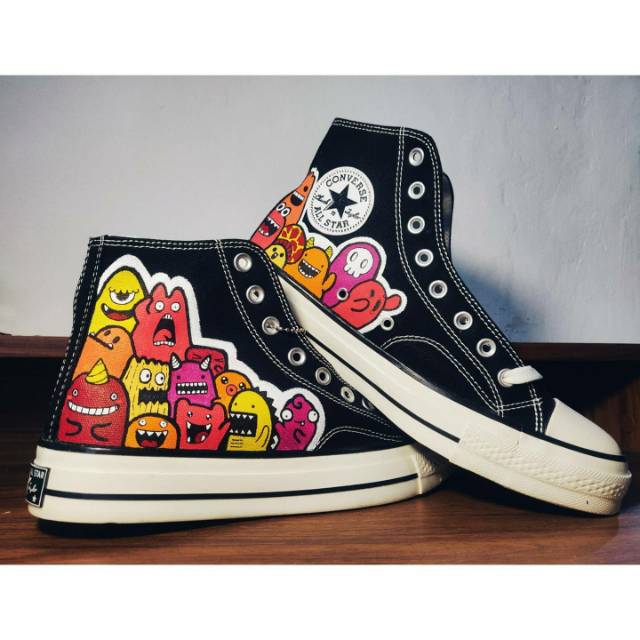 Custom shop sepatu converse