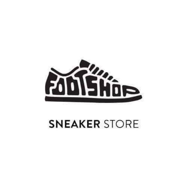 Sneakers logo. Лого кроссовок. Логотип кроссовок. Логотип кроссовок для интернет магазина. Логотип кроссовки магазин.