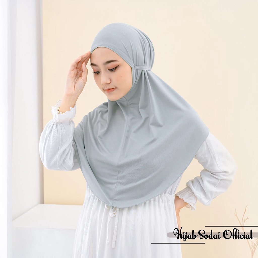 White Hijab Stand