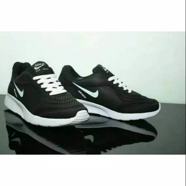 Sepatu 2024 nike item