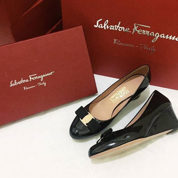 Sepatu salvatore shop ferragamo original