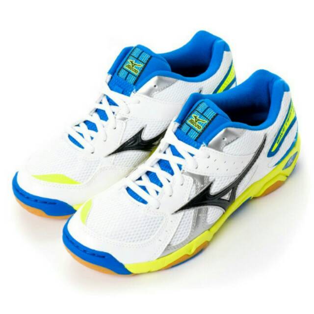 Sepatu mizuno on sale wave twister