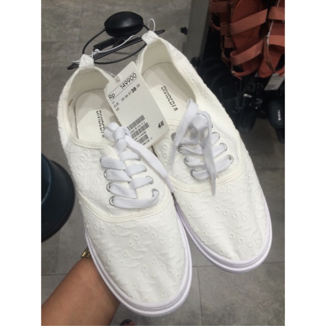 Harga sneakers sale h&m