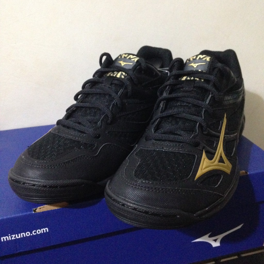 Mizuno thunder deals blade black